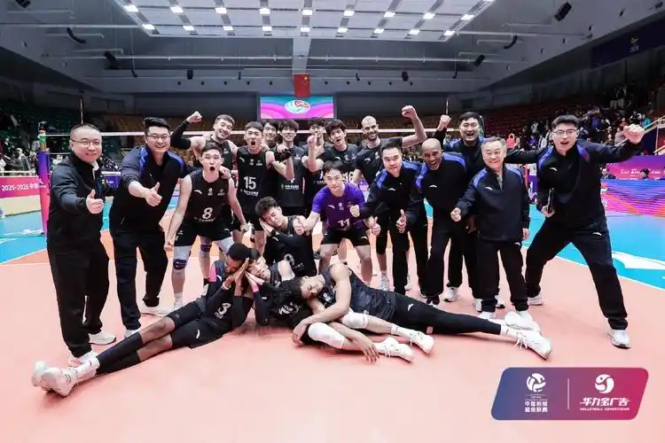 CBA联赛：辽宁本钢 VS 深圳马可波罗